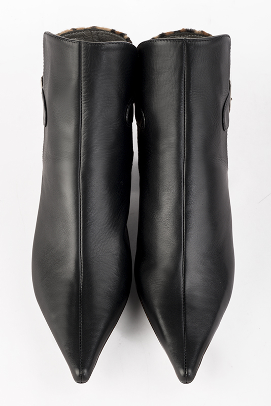 Women's satin black and animal print elegant ankle boots, with buckles at the back. Pointed toe. Low flare heels - Top view